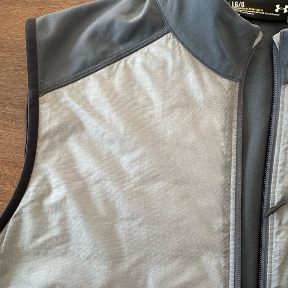 Under armor Men's Gray Vest - Picture 5 of 8
